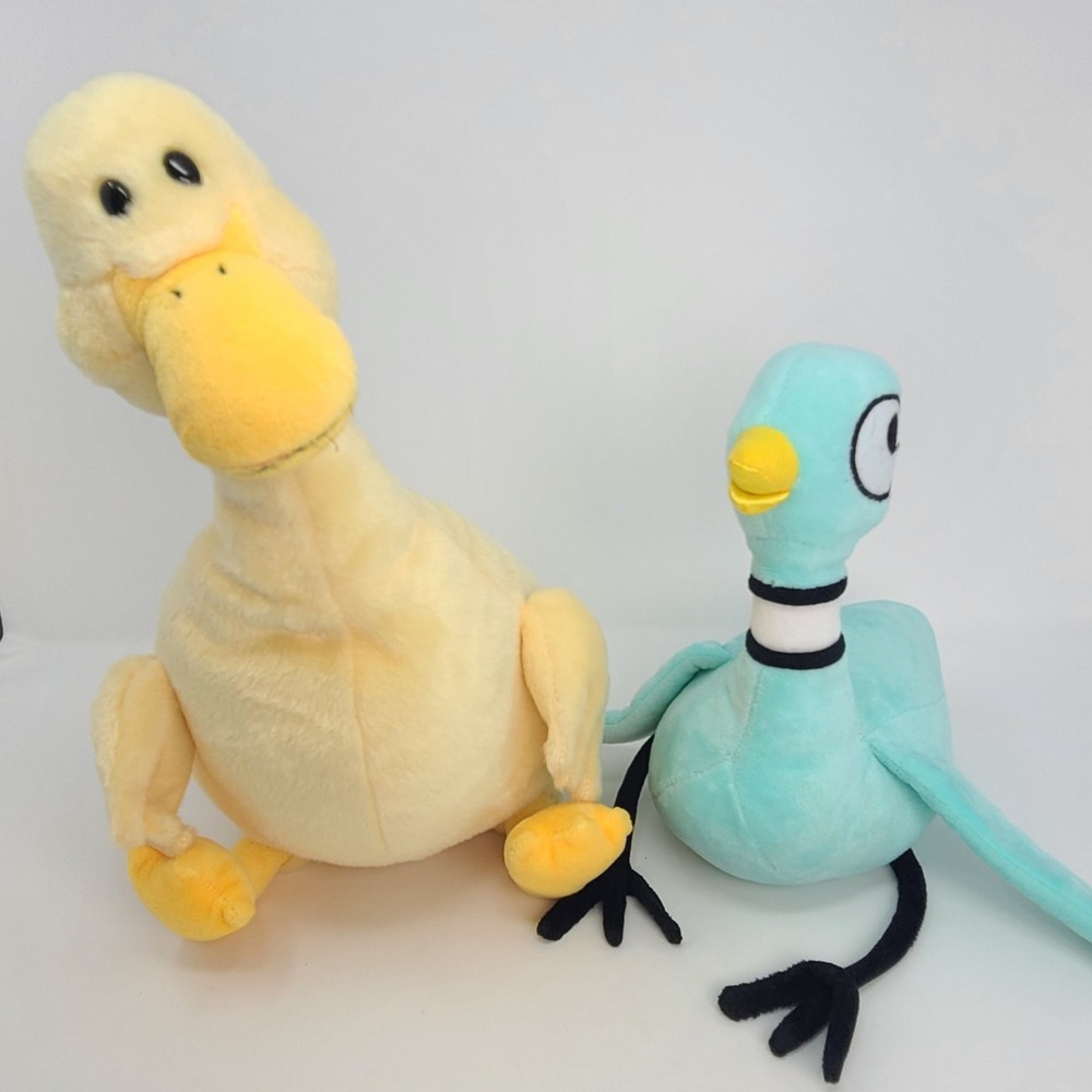 Kohls Cares Mo Willems Don't Let Pigeon Drive & Duck for President Plush Lot 2
